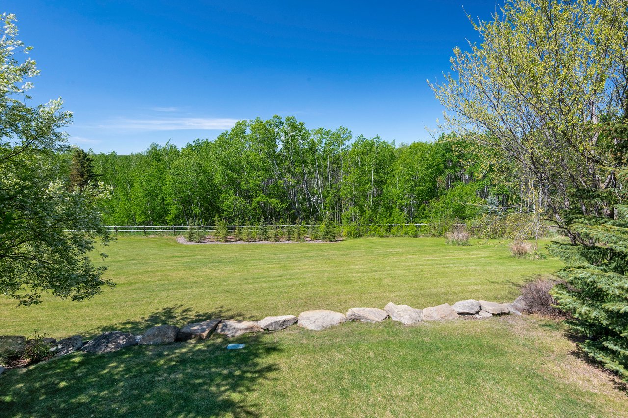 8 Willow Lane
