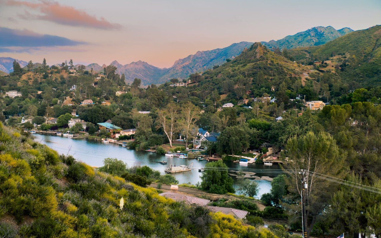 Toluca Lake