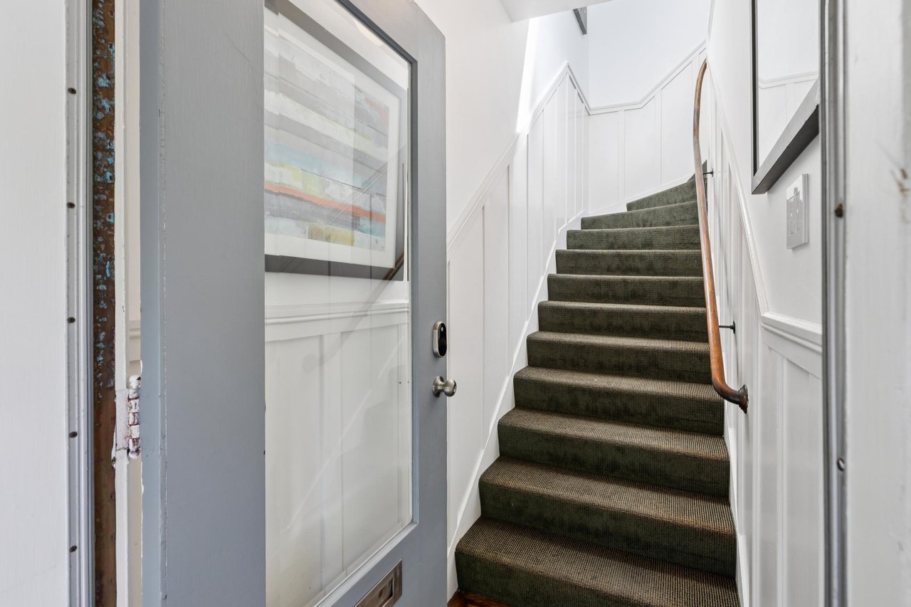 263 Carl Street