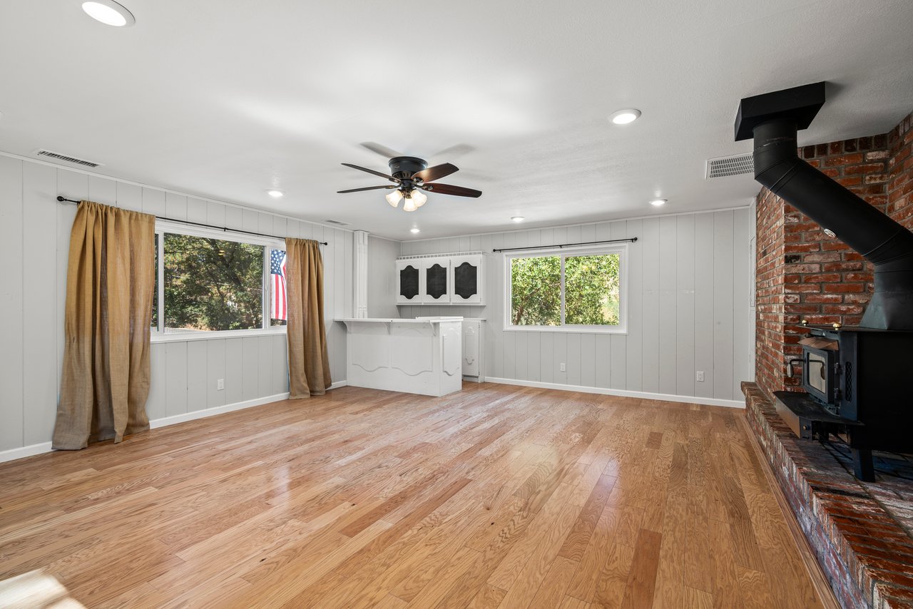 5761 Forest Lake Rd,