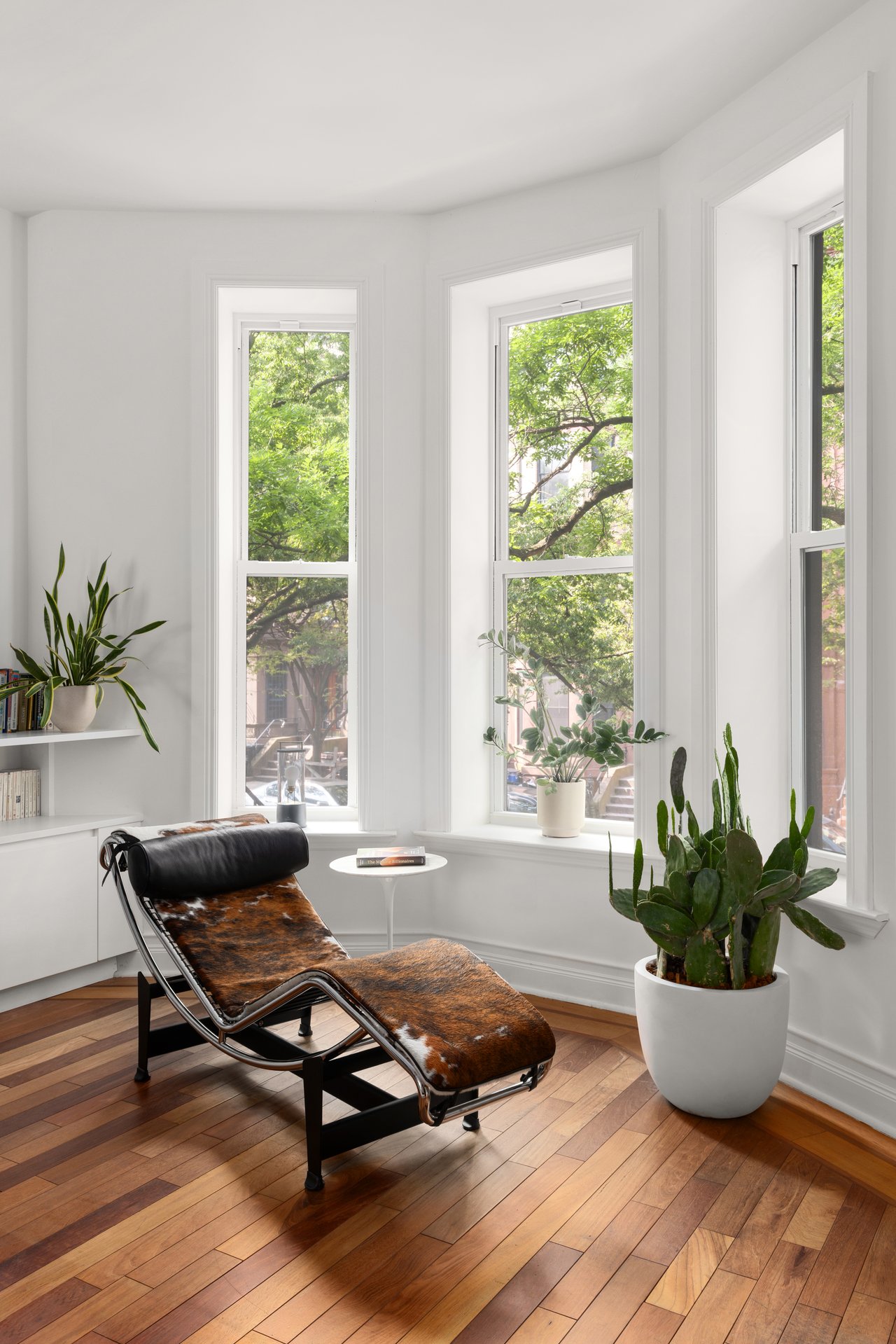 407 2ND Street