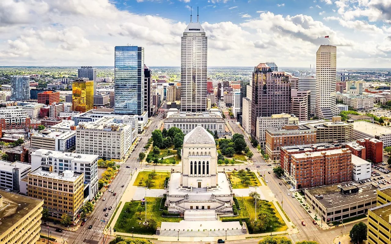 Passive Income Without the Headaches: How to Find a Property Manager in Indiana