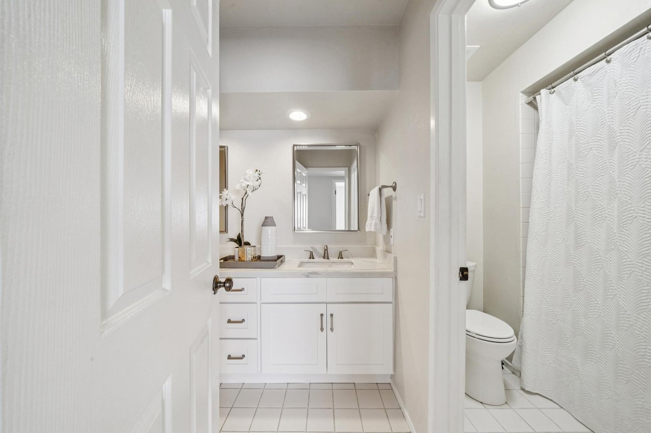 7403 Hillsdale Dr, West Pleasanton
