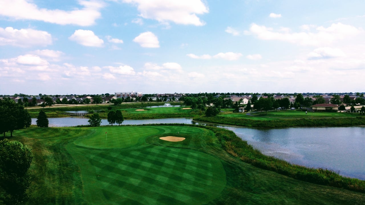 Carillon Club Naperville 3-hole putting green, a well-maintained golf facility in a 55+ gated community