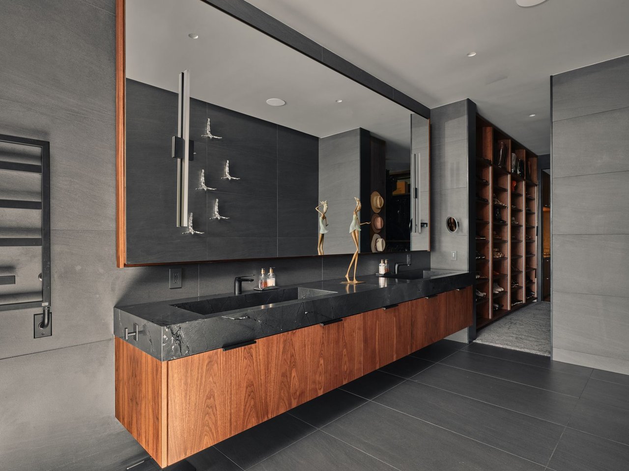 The Contemporary Amarra Estate | One of One 