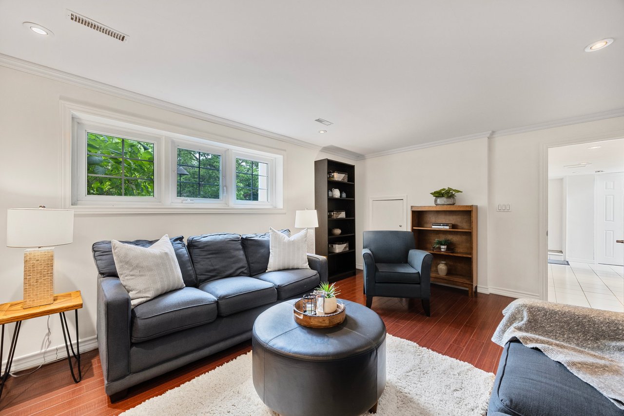 210 Richard Avenue, Newmarket