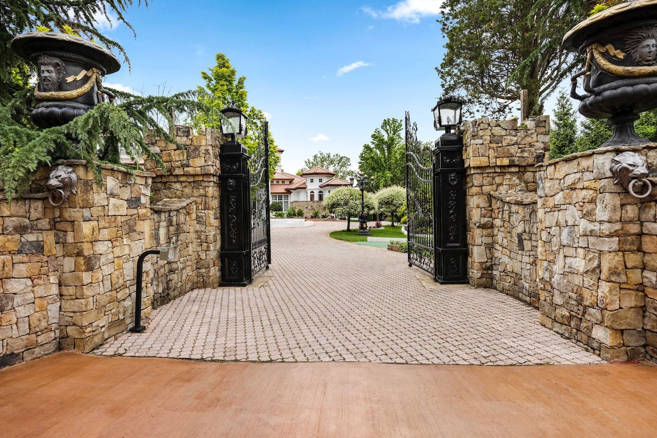 9101 River Road
