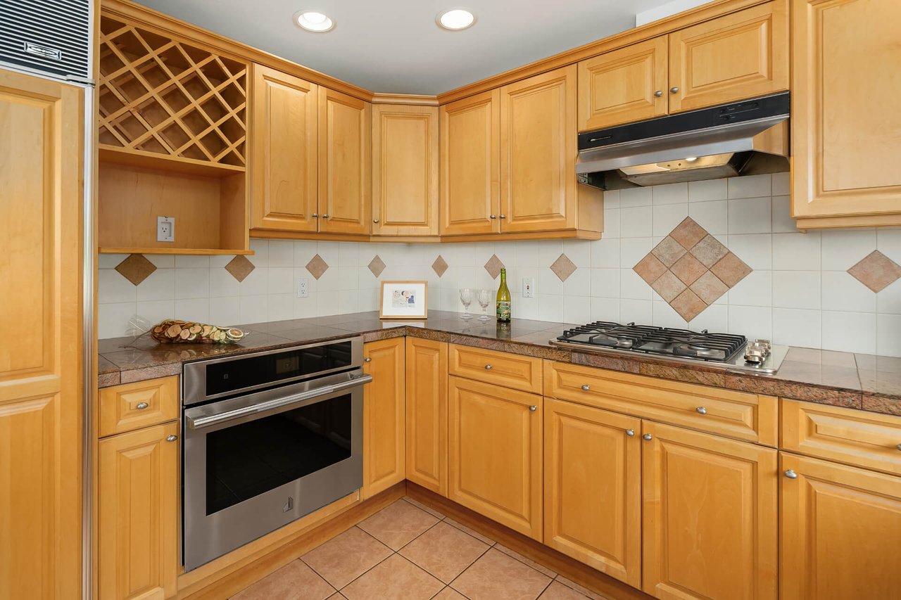 9615 California Ave SW