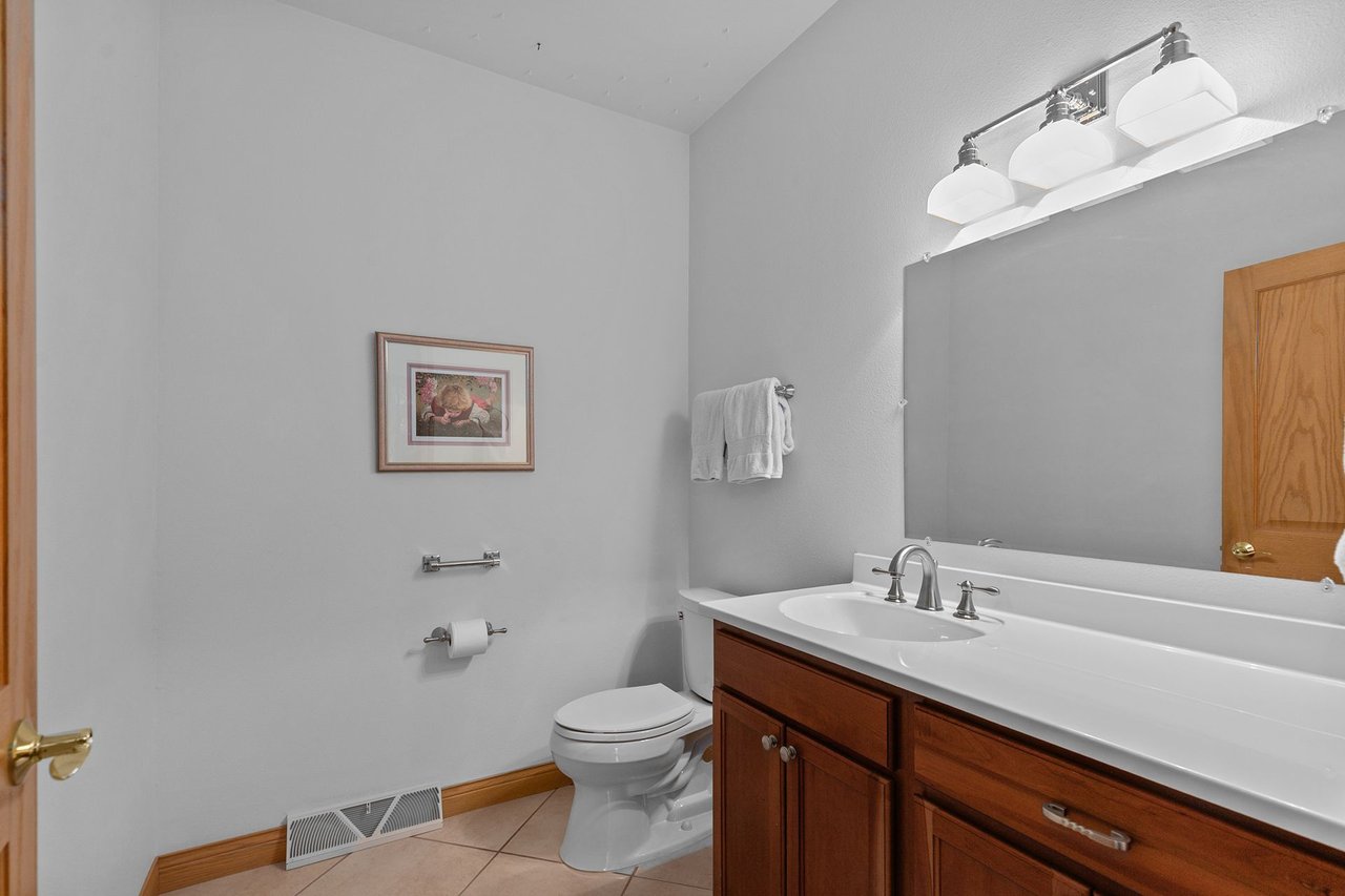 N4725 N Lakeshore Drive