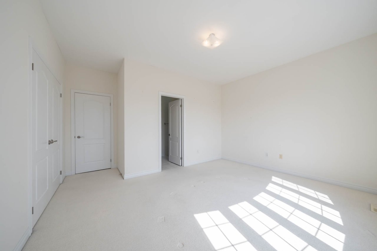 3 Shortreed Grove 