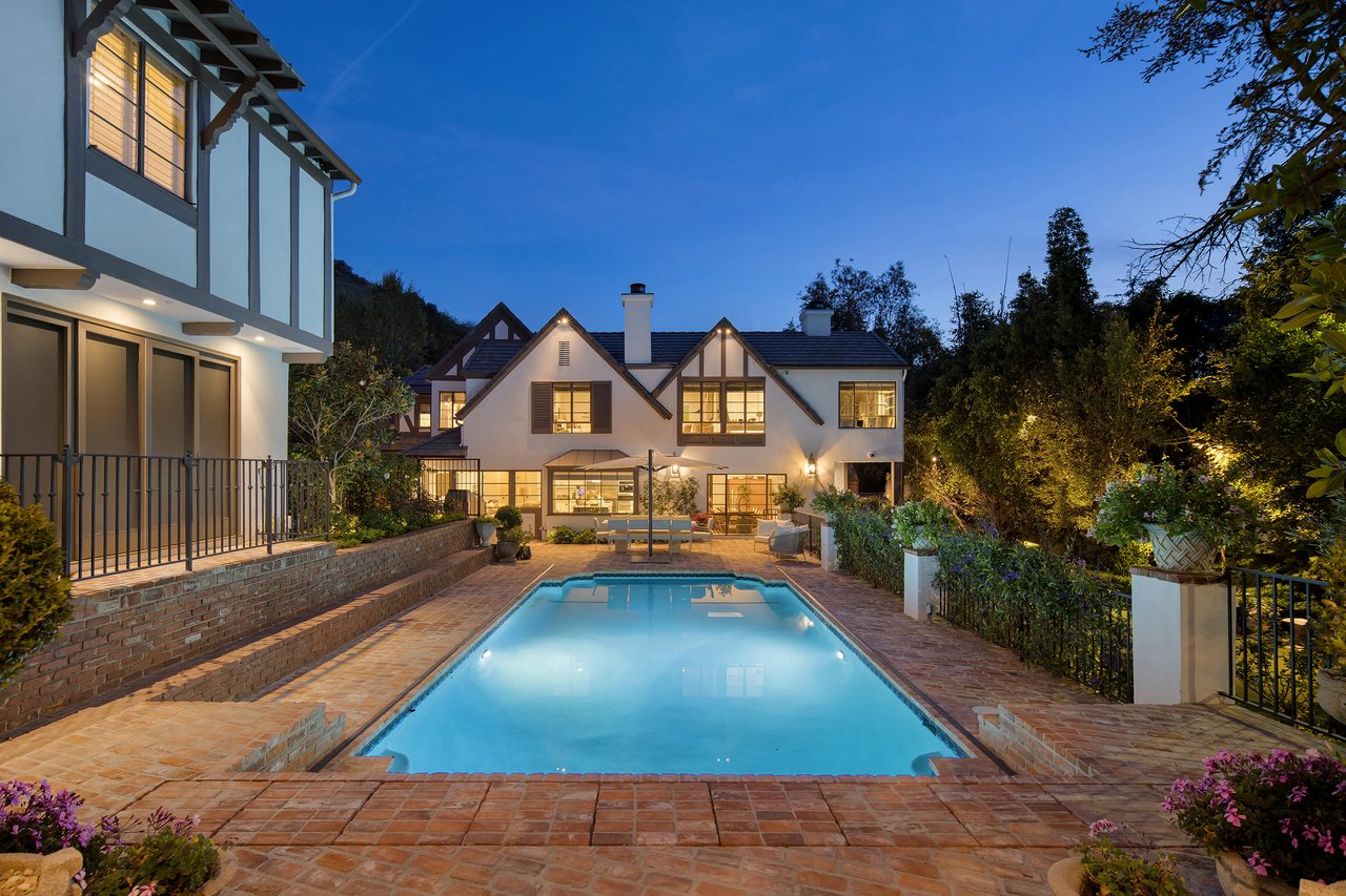 12047 Summit Cir, Beverly Hills