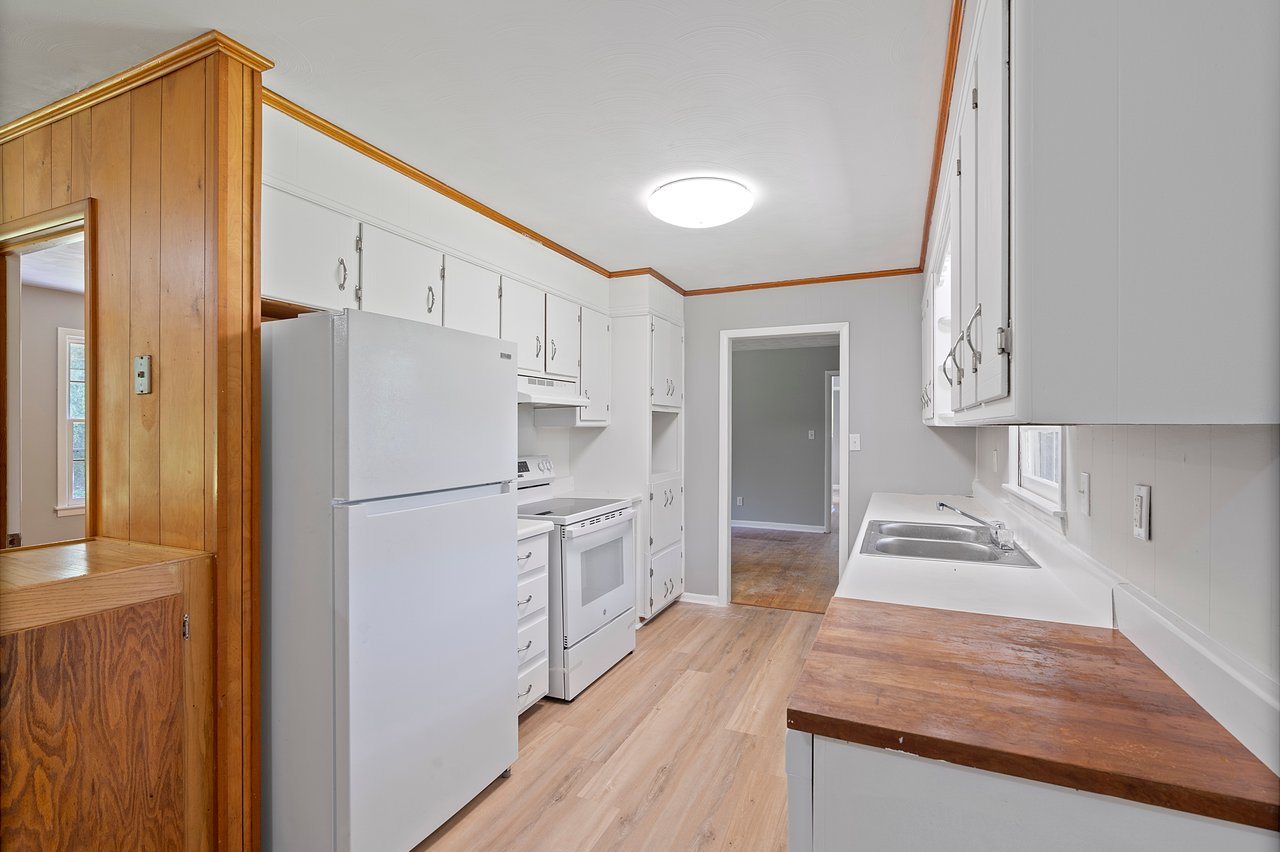4 Bedrooms!! MADISON CITY SCHOOLS!!!