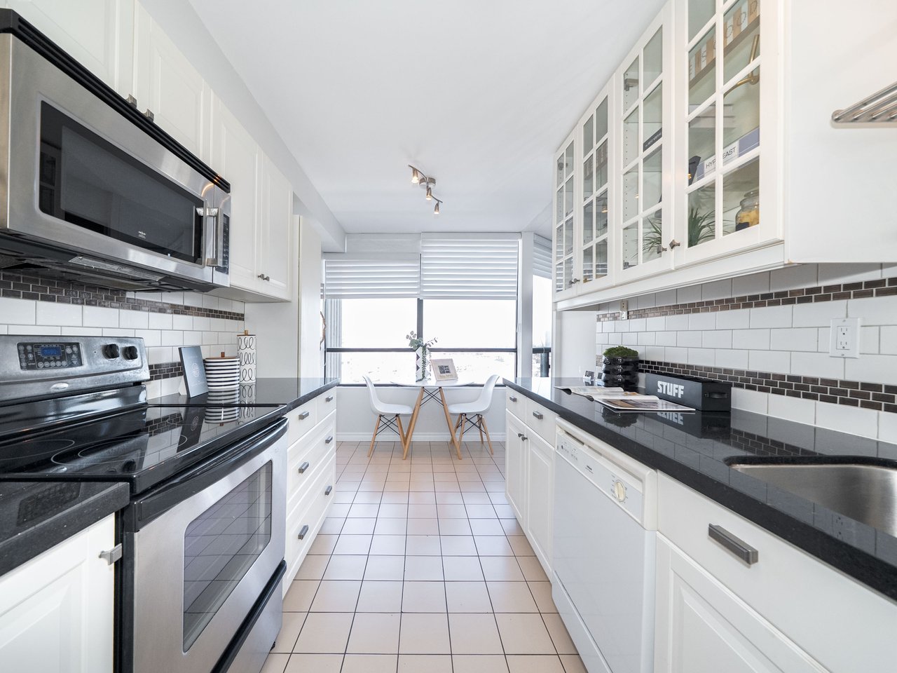 7420 Bathurst Street, 1602