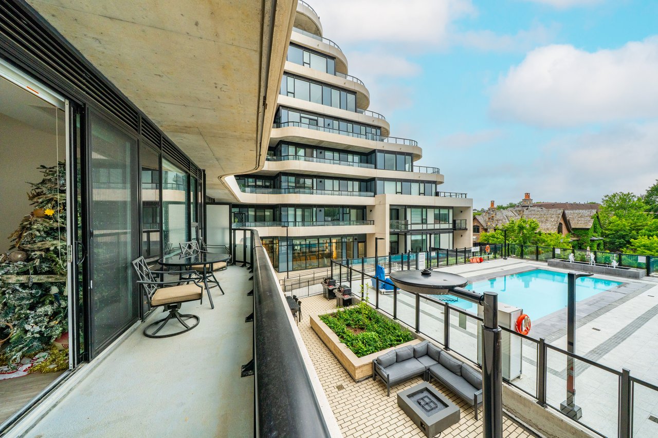 8188 Yonge Street, 235