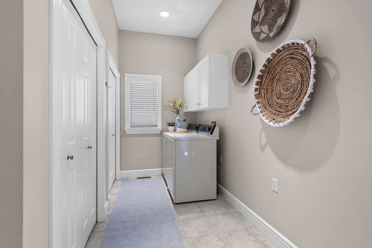 82 Arbour Crest Mount NW