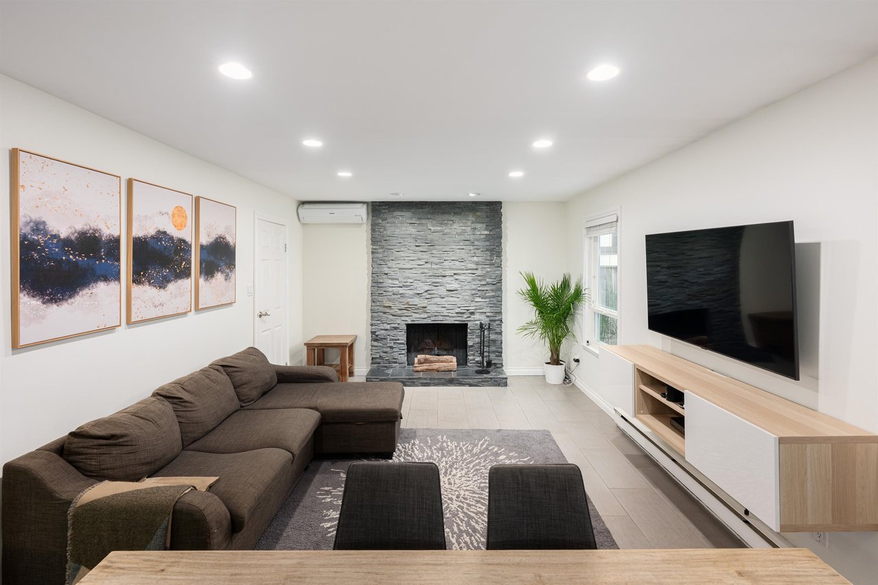 1005 Alpine Pl