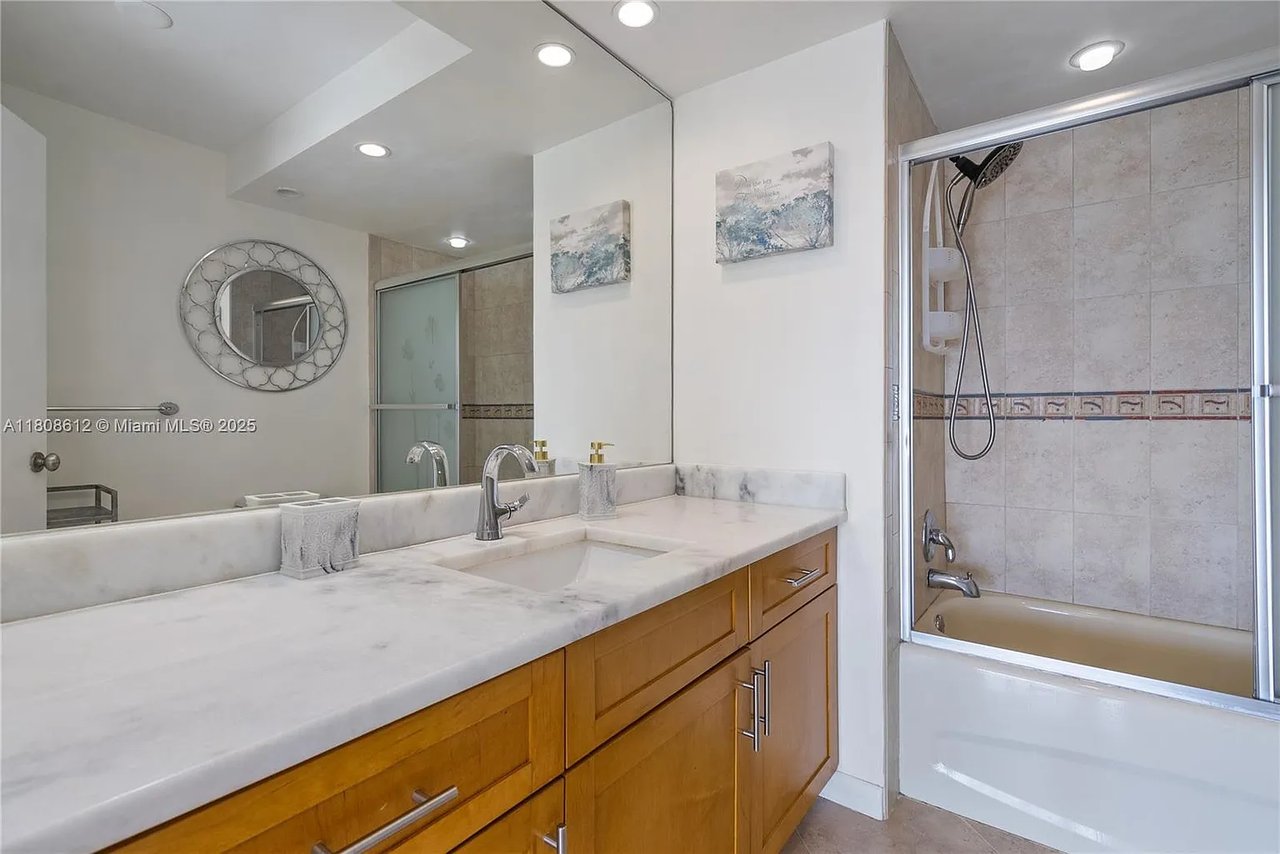 2841 N Ocean Blvd Apt 1105
