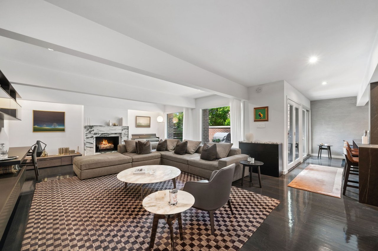 2321 N. Geneva Terrace, Unit C