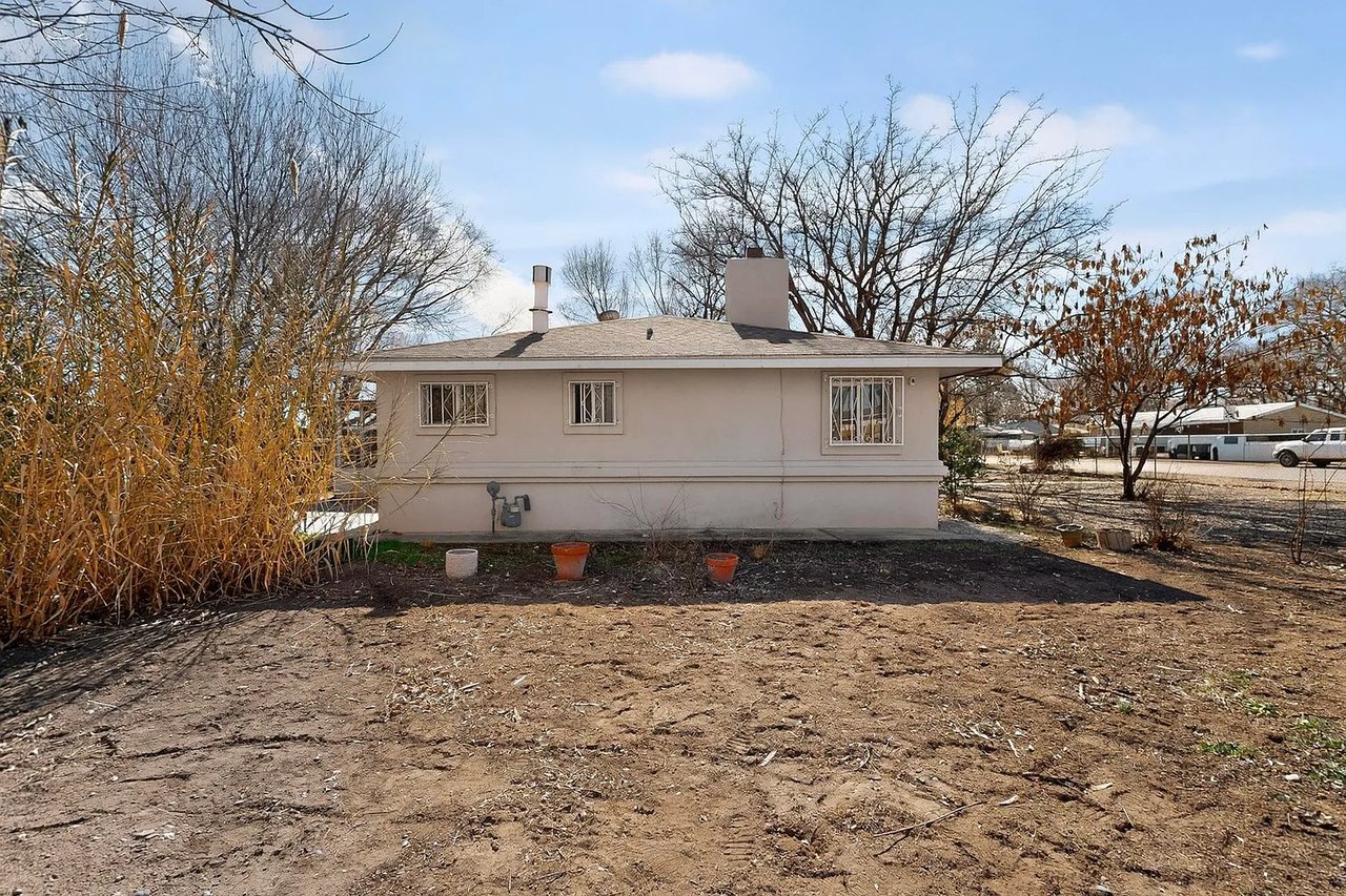 3610 El Porvenir Cir, SW