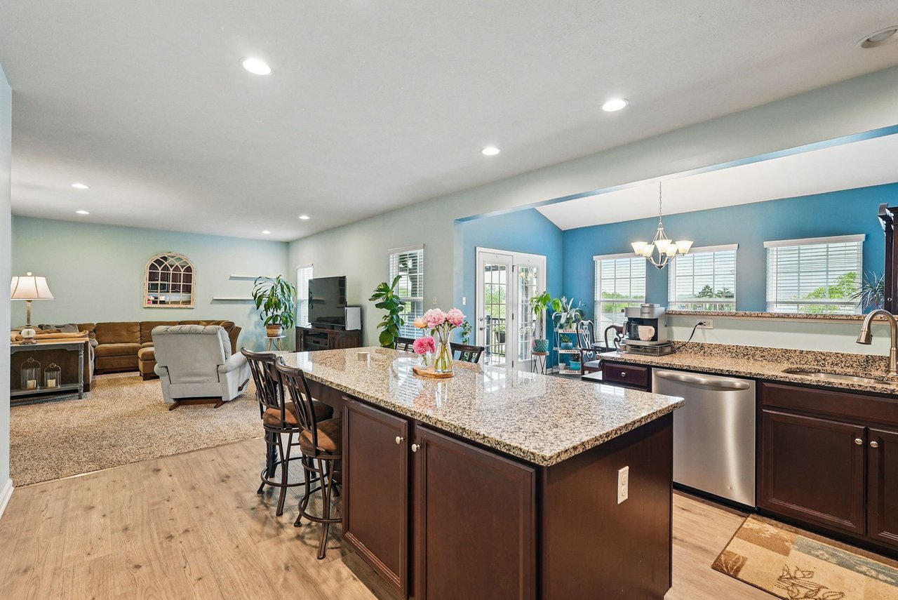 407 Isabella Ct