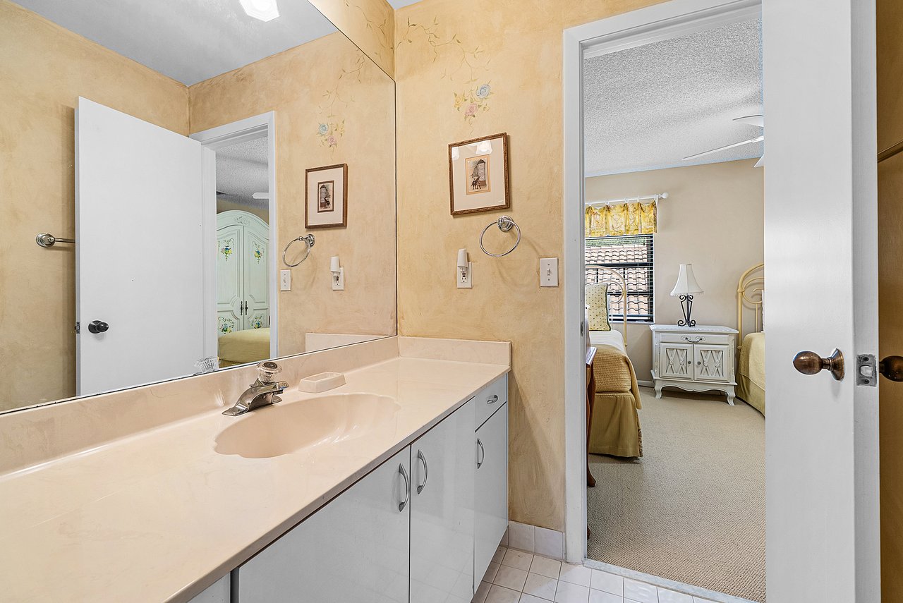 5068 Via De Amalfi Drive