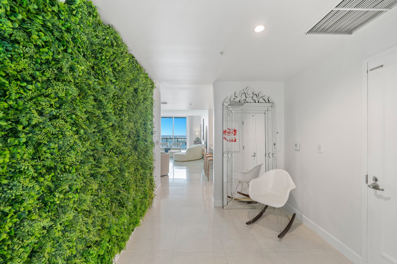 Quantum on the Bay Penthouse 4902