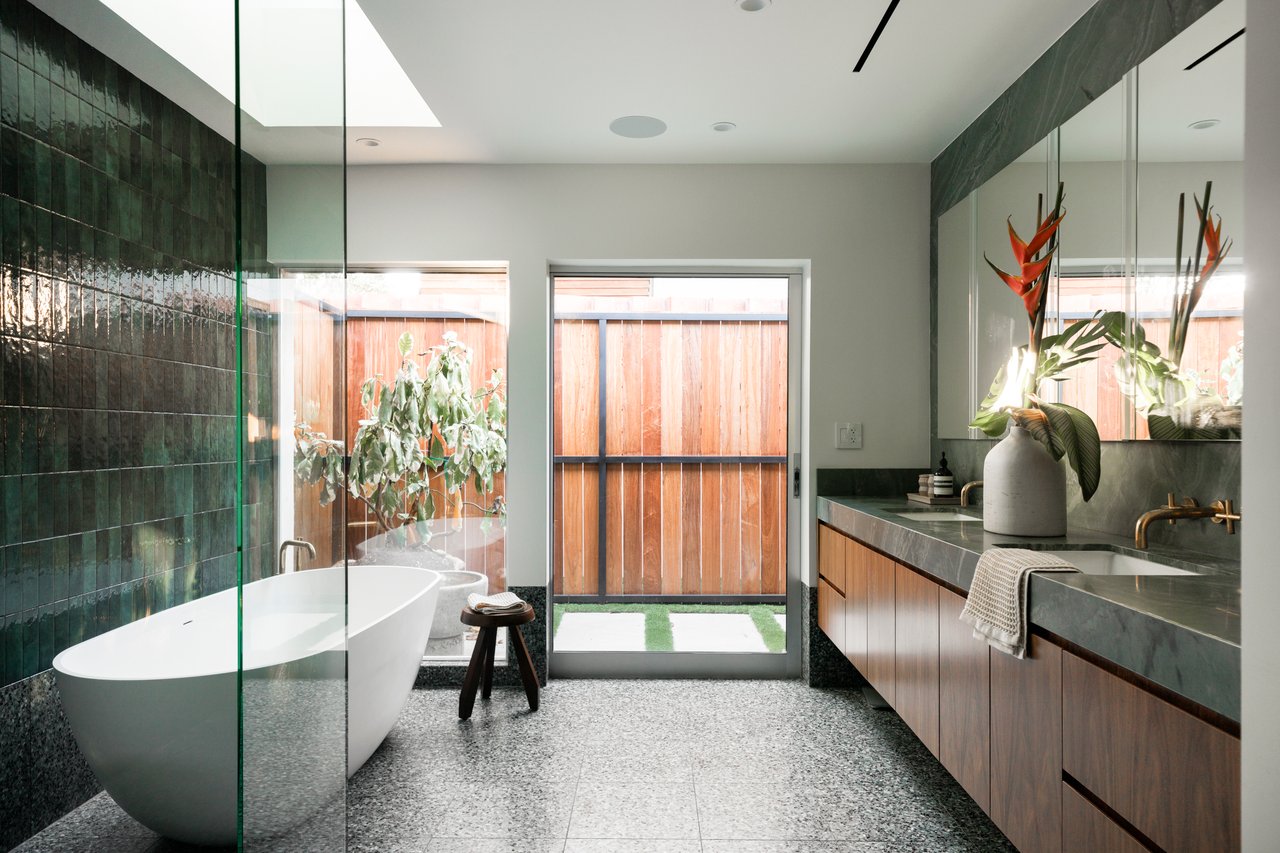 10965 Wrightwood Ln, Studio City 