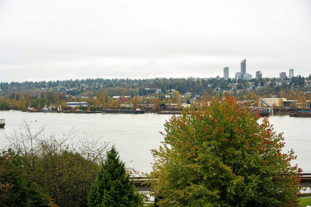 71 Jamieson Ct, #801