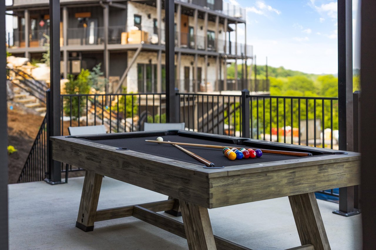 1362 Rambling Creek Way