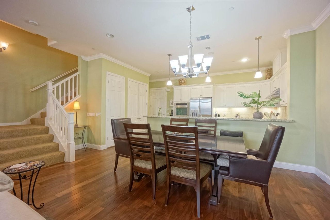 2878 Paseo Ln