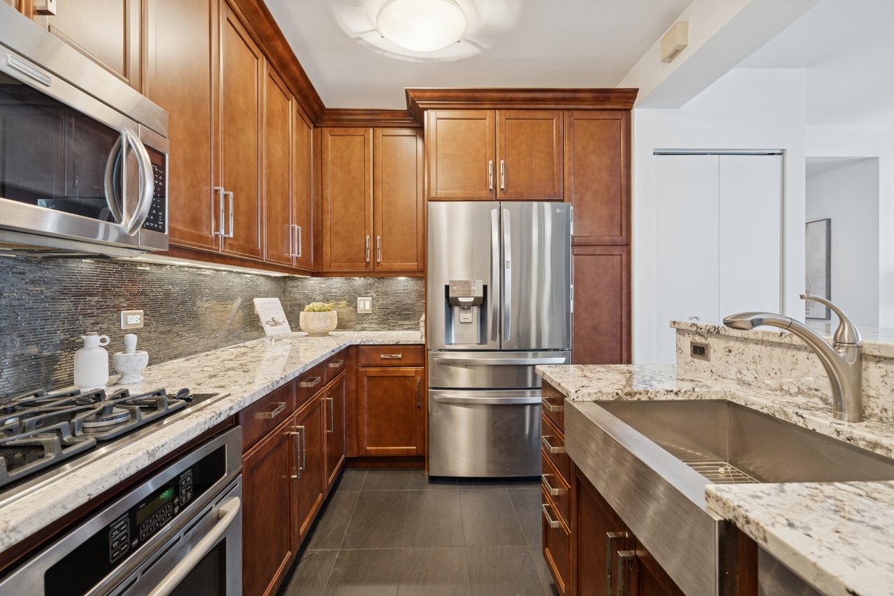 530 N Lake Shore Dr APT 2604, Chicago, IL 60611