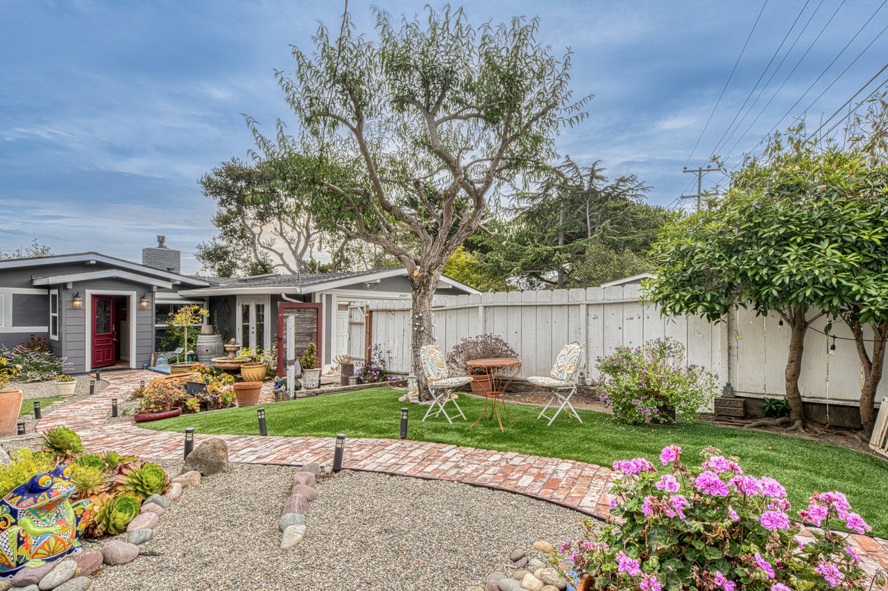 26085 Carmel Hills DR , CARMEL, CA 93923