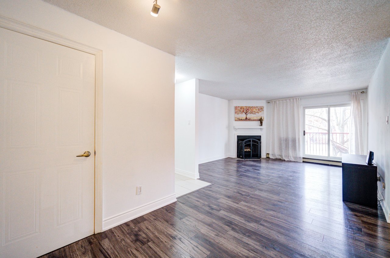 #521 - 1514 Pilgrims Way Unit: 521