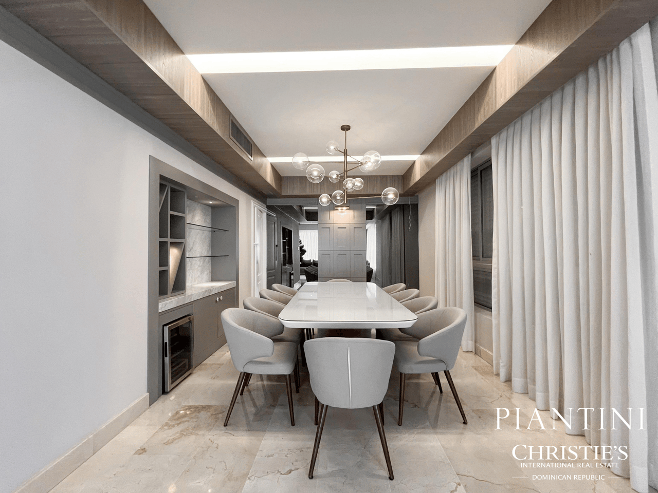 Piantini Condo, Santo Domingo.