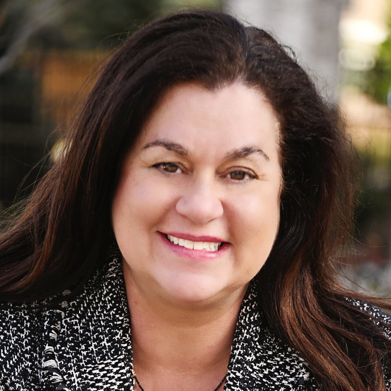 Sarah Ranier Alpharetta, GA Real Estate Agent Headshot