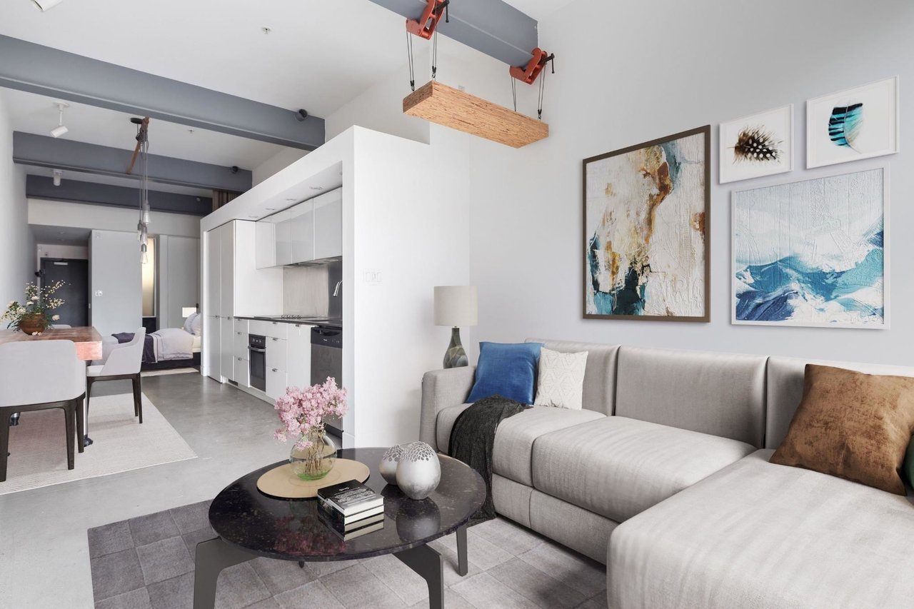 53 W Hastings St, #302