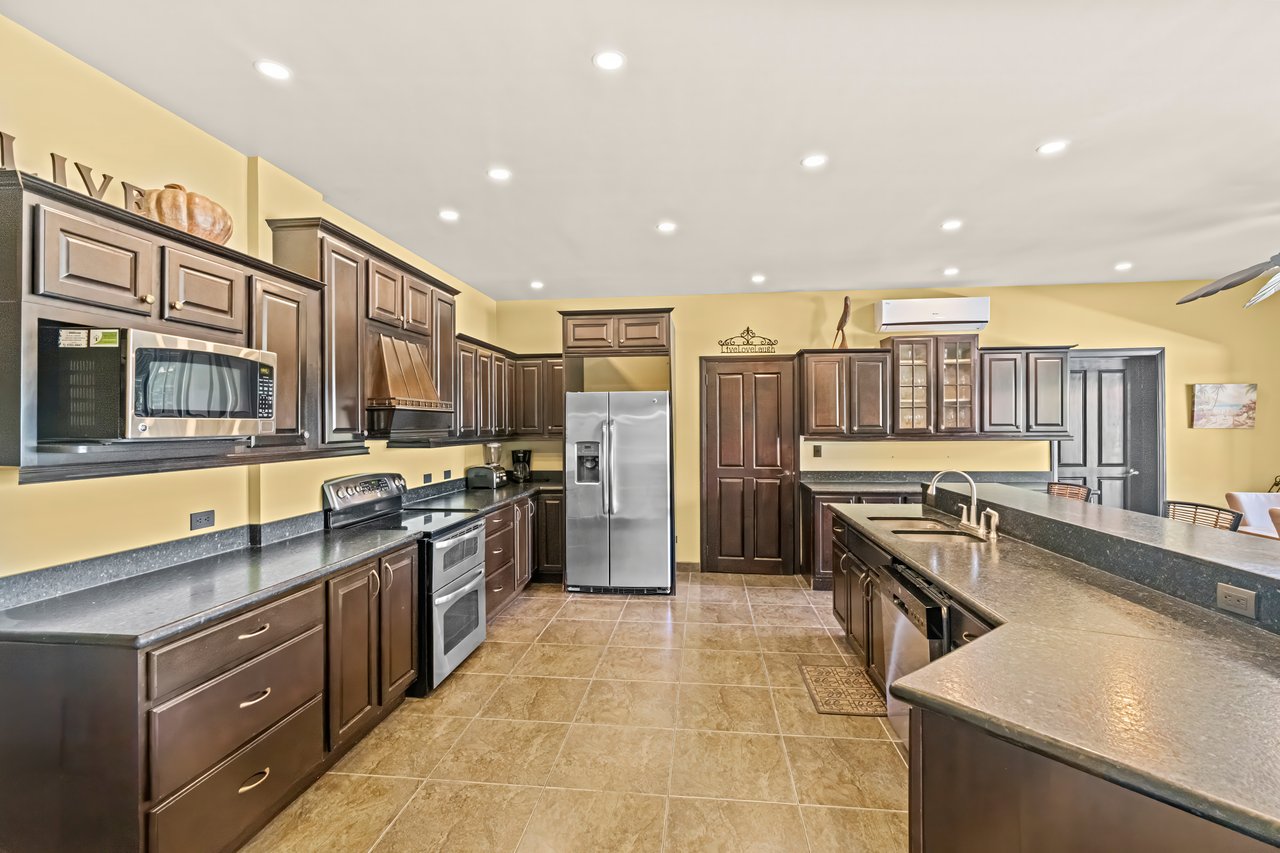 Casa de Golf | Stunning mediterranean-style 5 bedroom home in Reserva Conchal