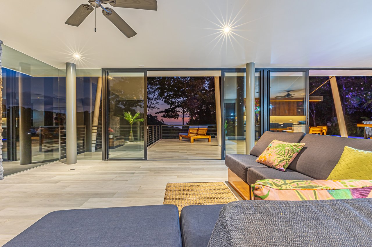 4 Bedroom Jungle Paradise with Ocean Views