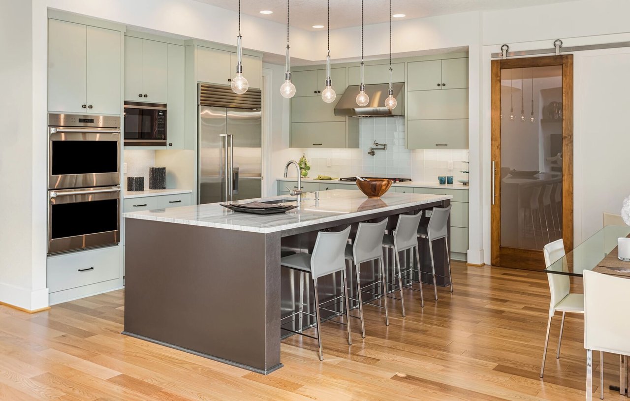 5 Factors To Consider When Deciding How Long You Should Live in Your Home Before You Sell