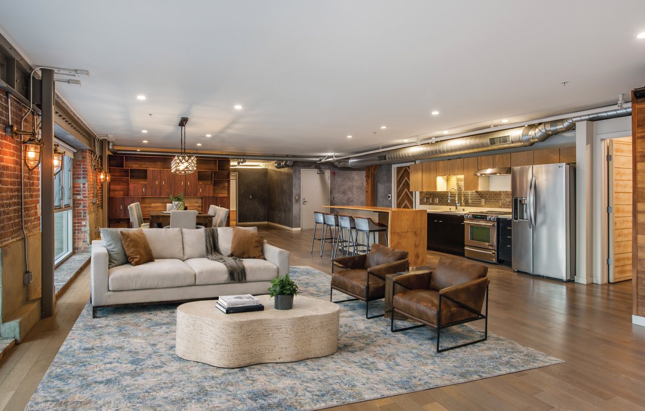 527 Molino St Unit: 202