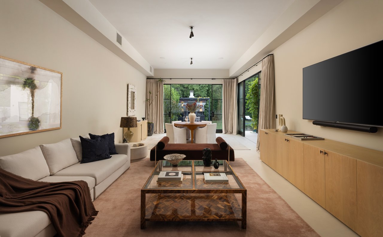 2401 Nottingham Ave, Los Feliz