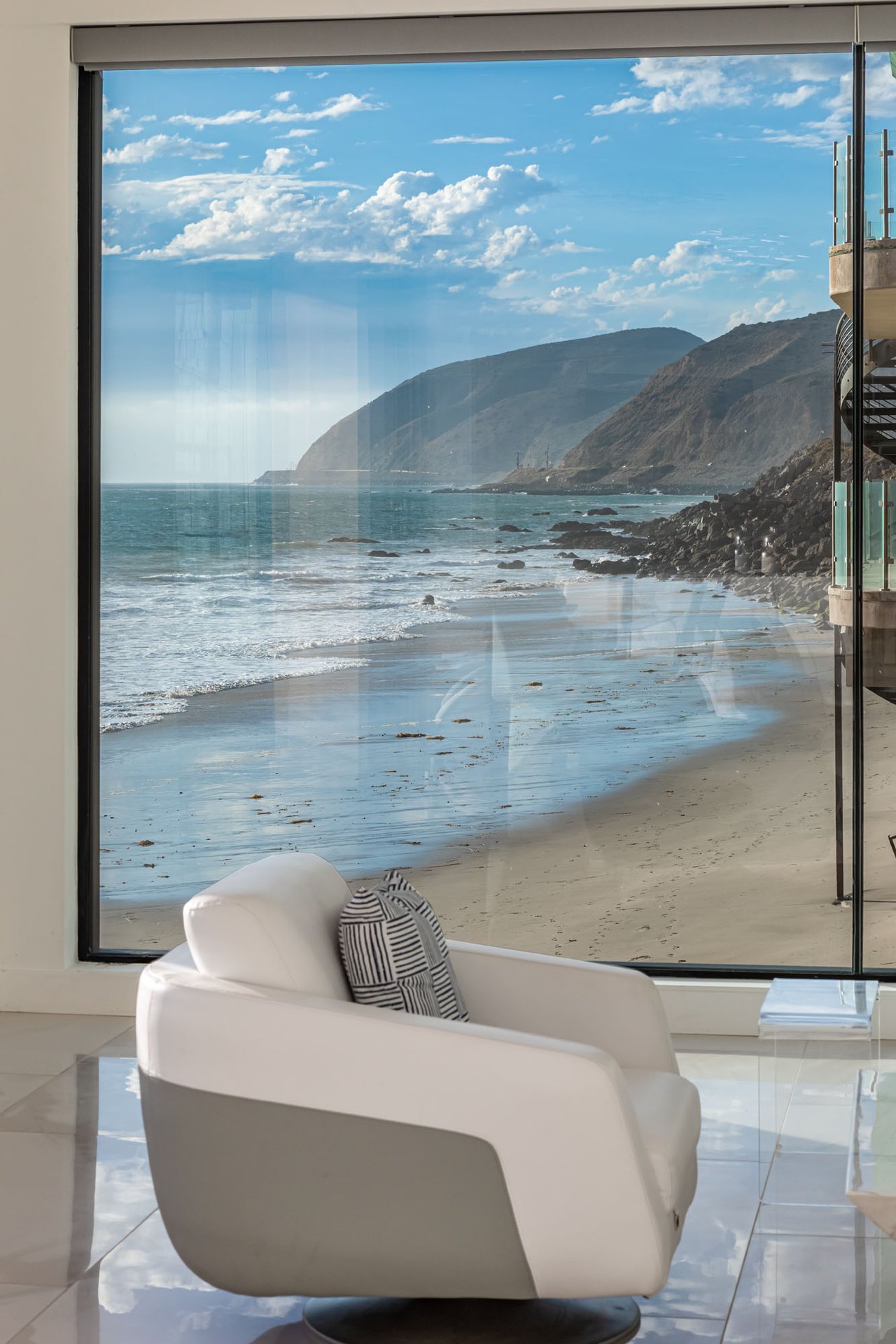 11350 Pacific Coast Hwy