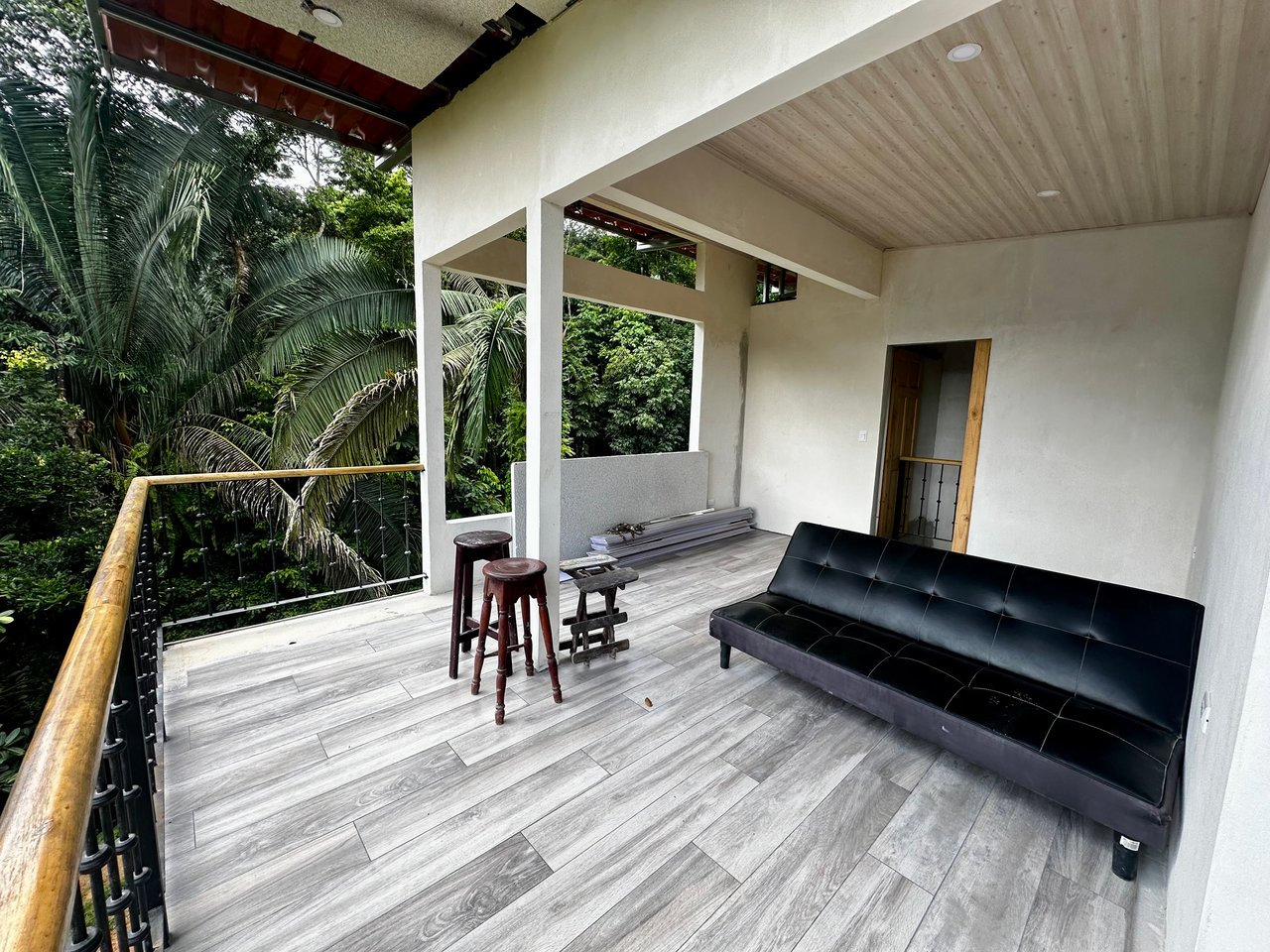Investment Opportunity in Playa Hermosa – Fixer-Upper with Great Potential!