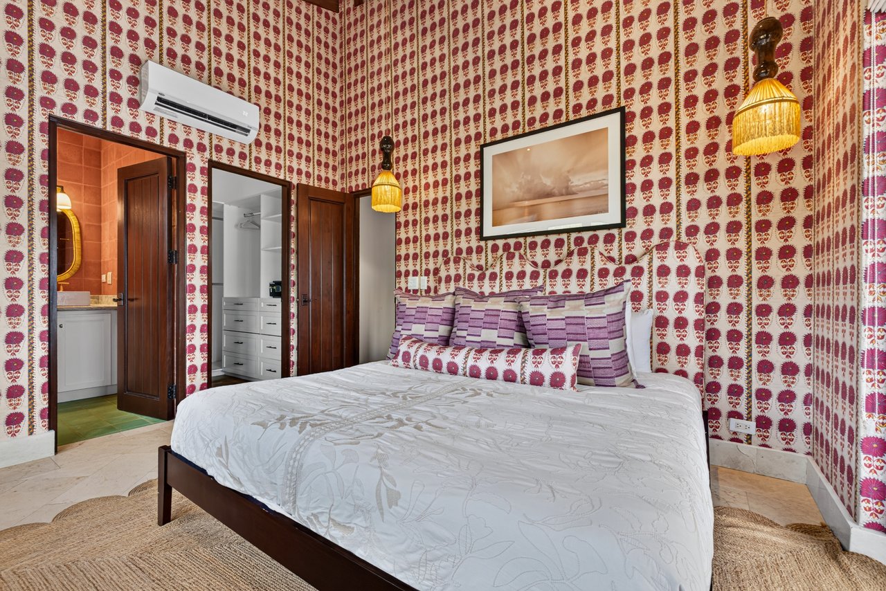 16 Calle La Ronda | Renovated Three-Bedroom Home Steps from Playa Danta