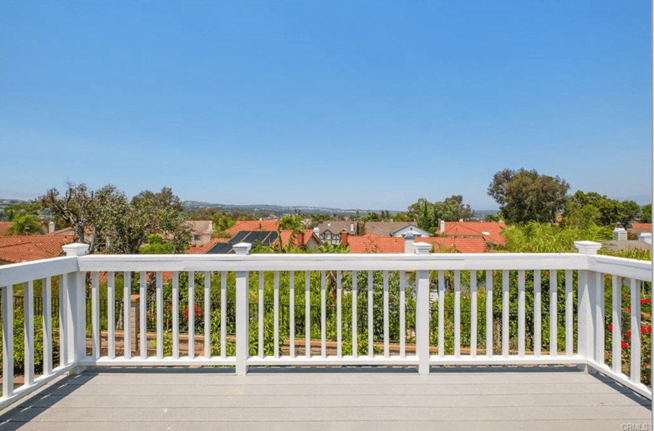 23921 Catbird Court