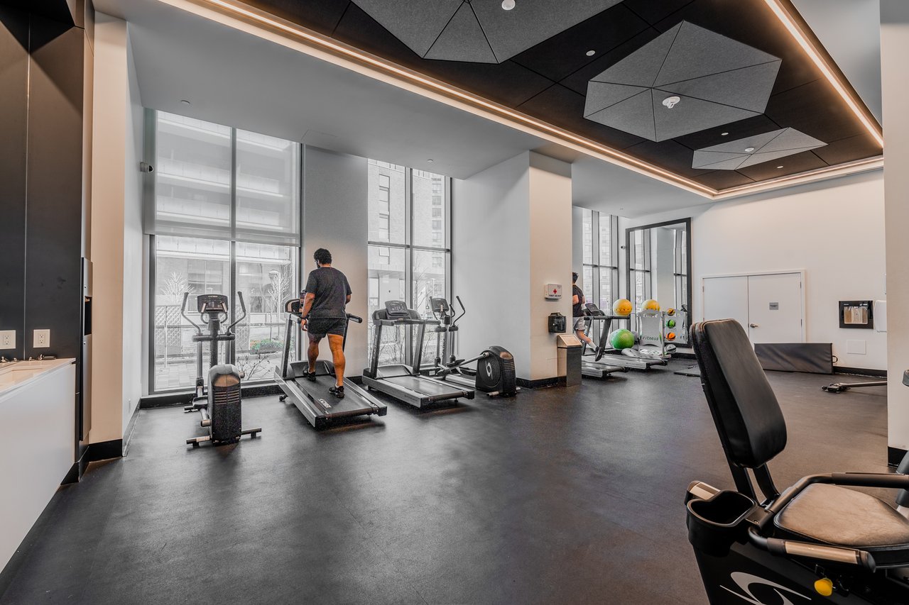 1112-30 Samuel Wood Way