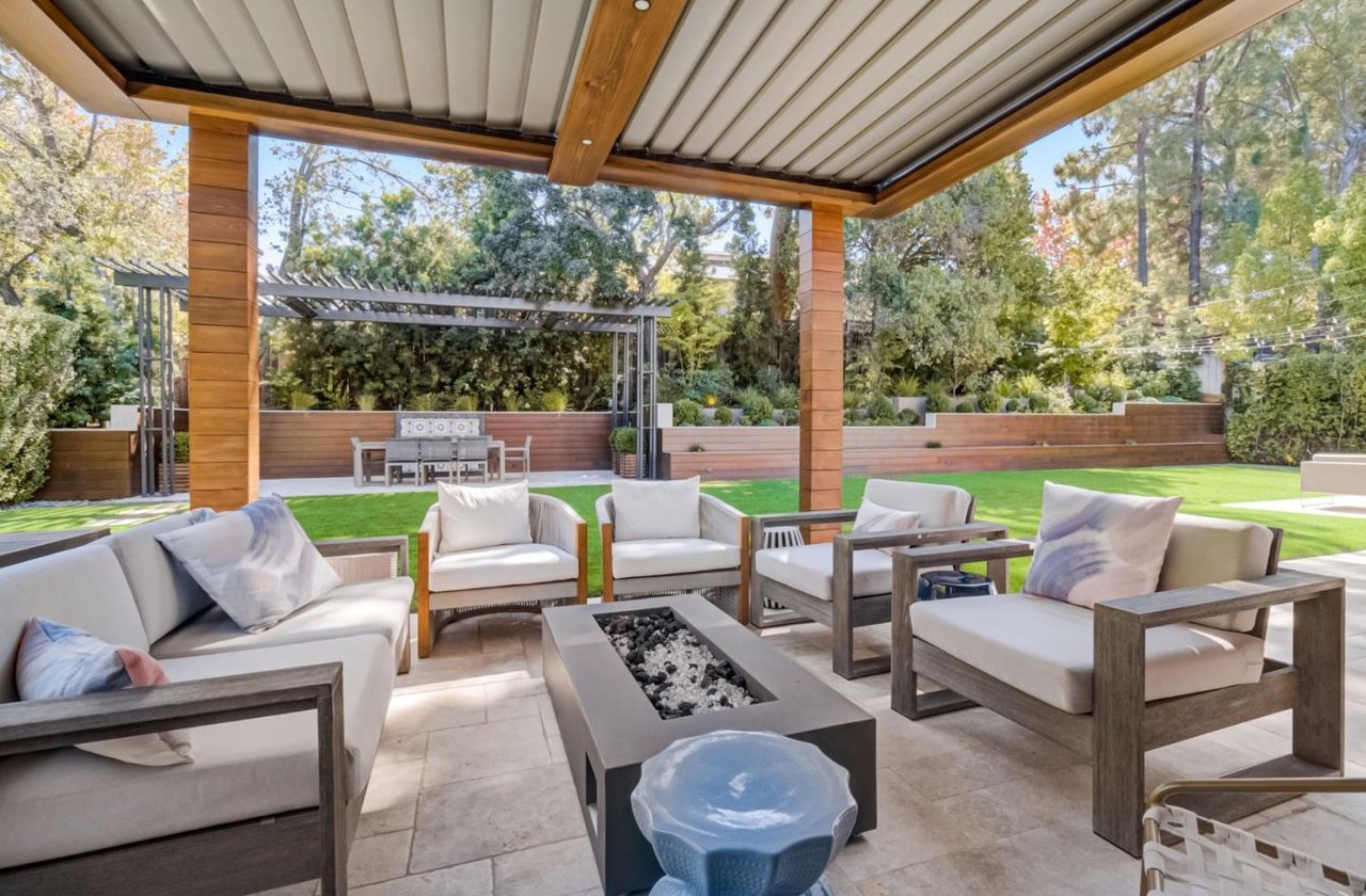 120 Royal Oaks Ct