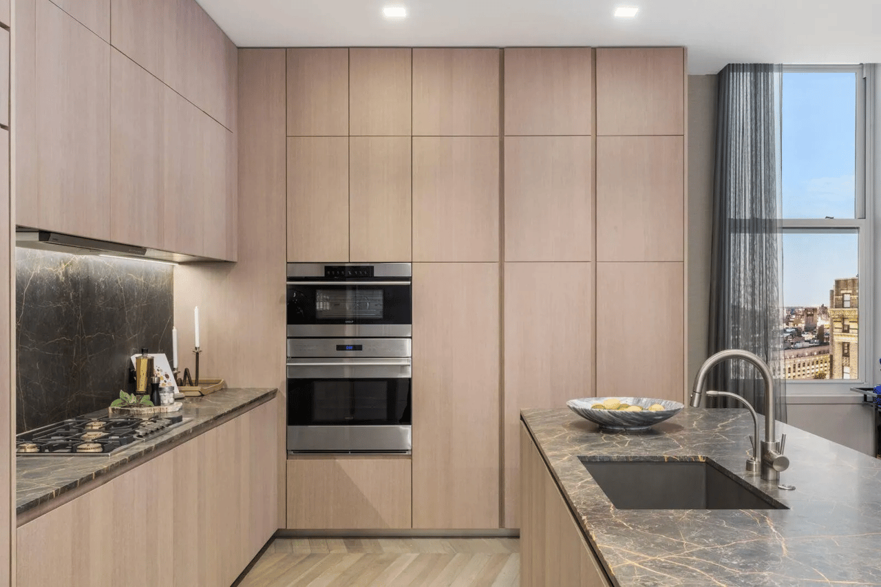 49 Chambers Street #15D