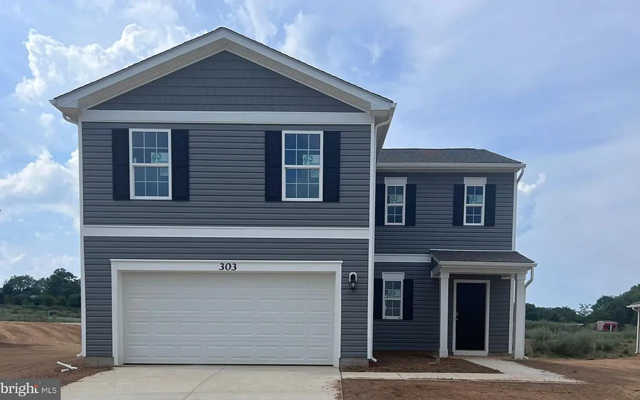 303 Centergate Dr