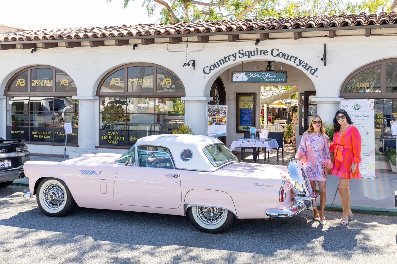 Fleurs, Friends & Fashion in Bloom 